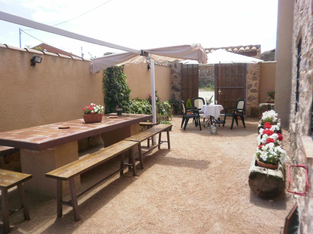 Camino Del Prado Guest House Santa Maria la Real de Nieva Exterior photo