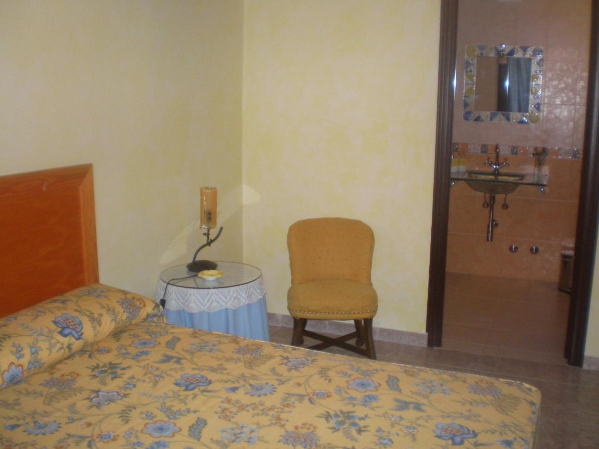 Camino Del Prado Guest House Santa Maria la Real de Nieva Exterior photo