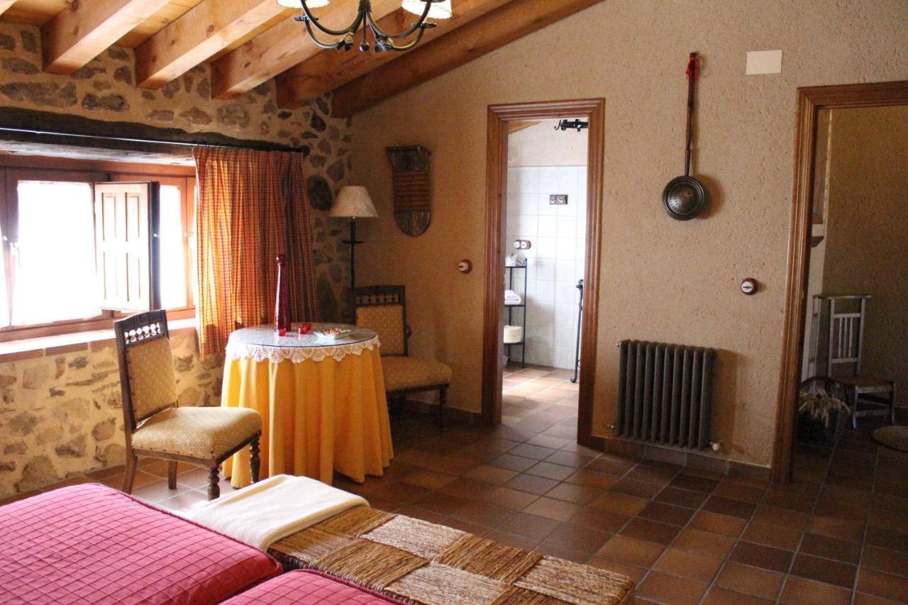 Camino Del Prado Guest House Santa Maria la Real de Nieva Exterior photo
